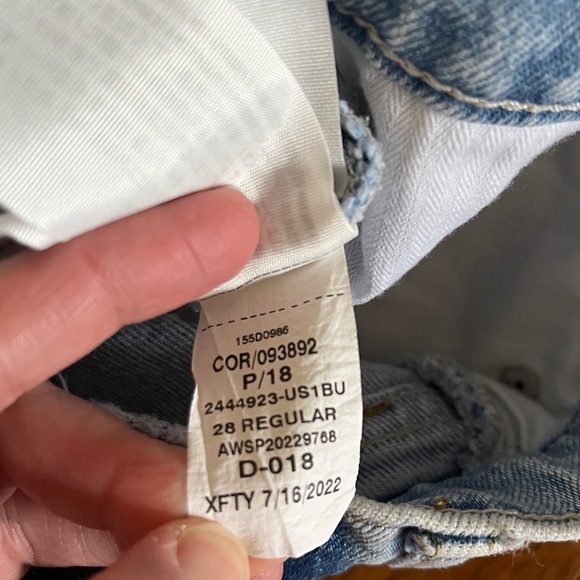 Abercrombie & Fitch The 90s Straight Ultra High Rise 28 / 6R - Picture 10 of 16